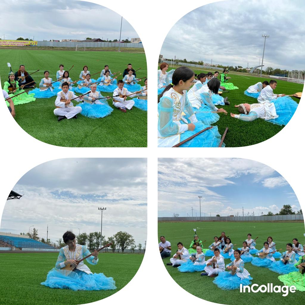 Табиғат аясындағы домбыраның үні неткен керемет. 