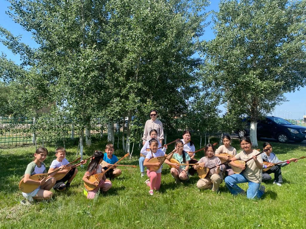 Домбра и природа