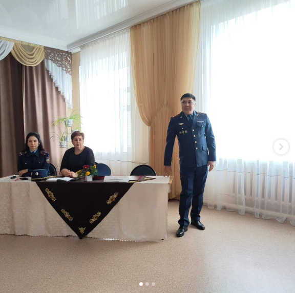 Прошла встреча обучающихся 8х- 11х классов с заместителем начальника УП Абайского района полковником полиции Тобылбаевым Ермеком Тойшибековичем.