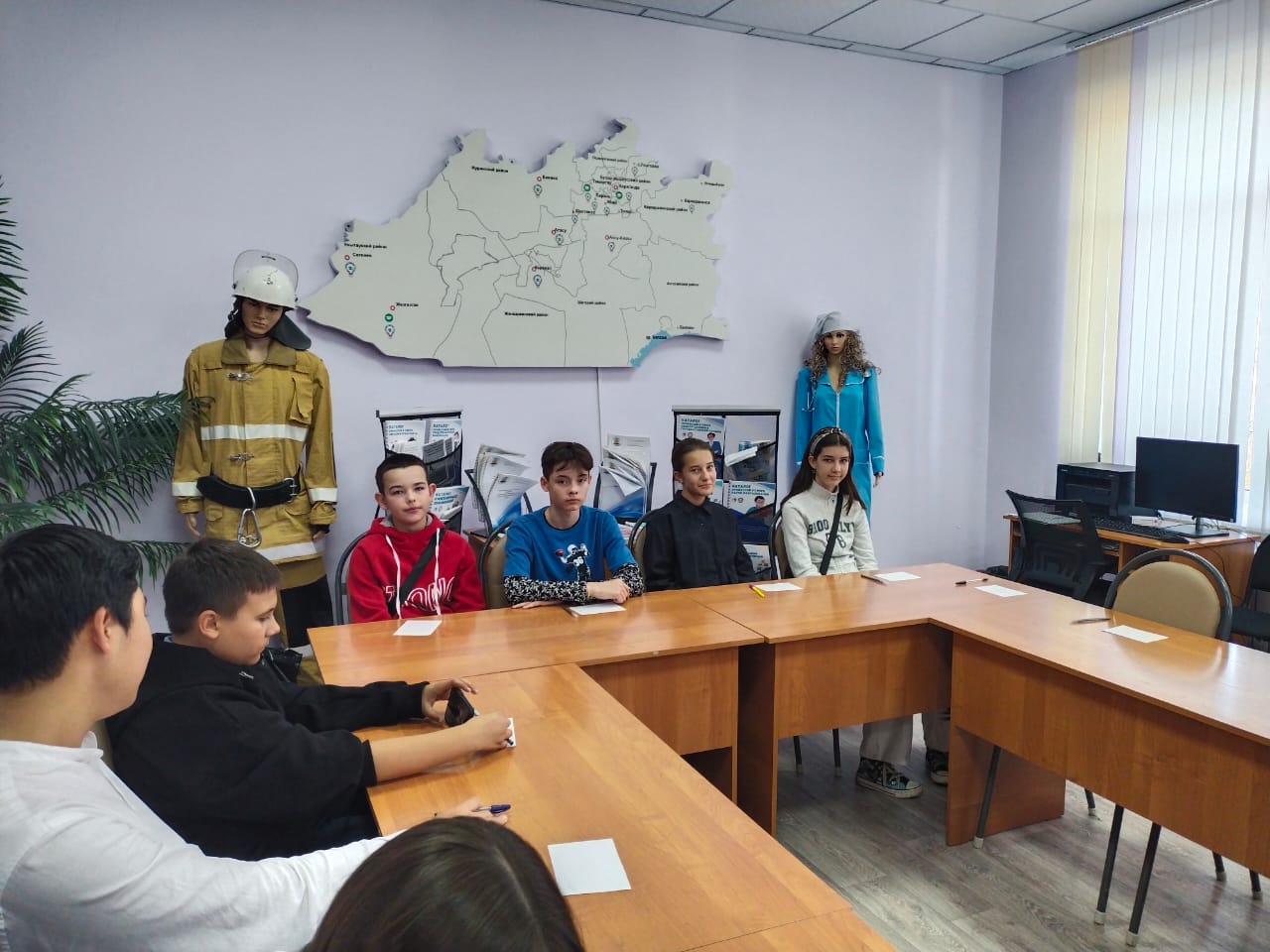 9 қазан күні Шоқан Уәлиханов атындағы мектеп-гимназиясының 7 және 8 сынып оқушылары «Сен өзіңді білесің бе?» тақырыбында семинар-тренингке қатысты. 