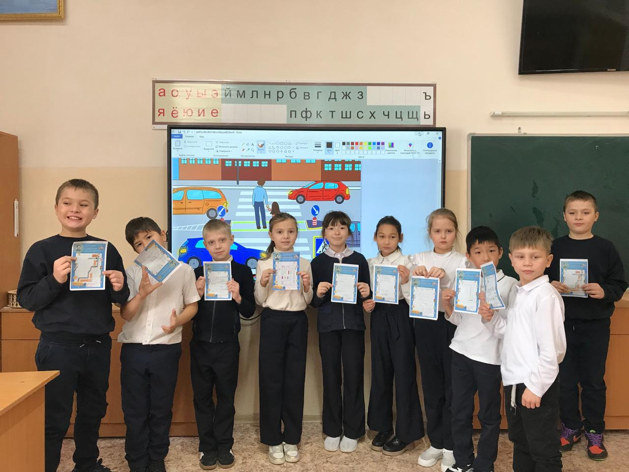 ЮИД отрядының балалары бастауыш сынып оқушыларына 