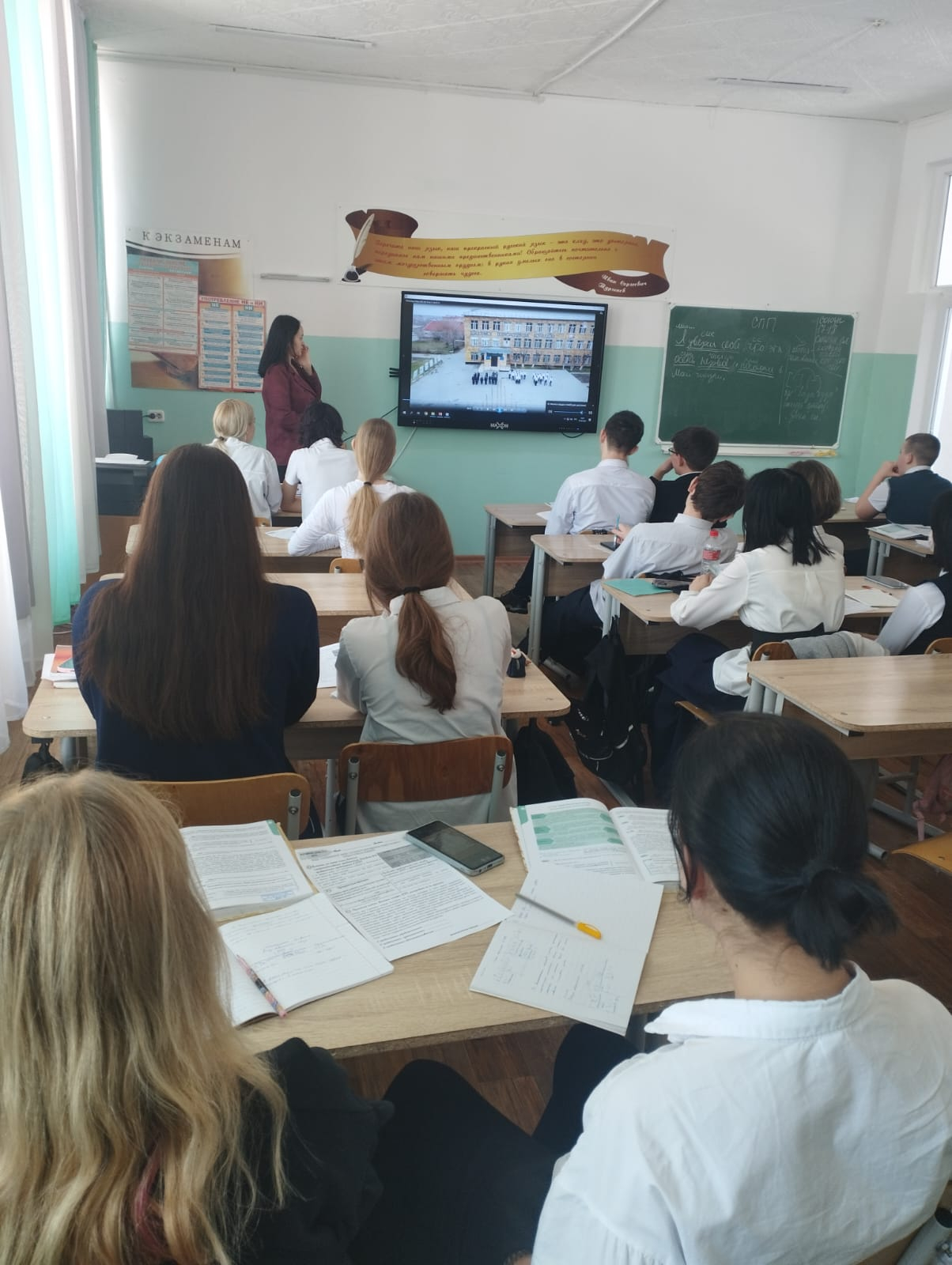 2025 жылдың 17 ақпаны Шоқан Уәлиханов атындағы мектеп-гимназиясында 9-сынып оқушылары мен Шахтинск технологиялық колледжінің өкілдерімен кездесуі өтті.