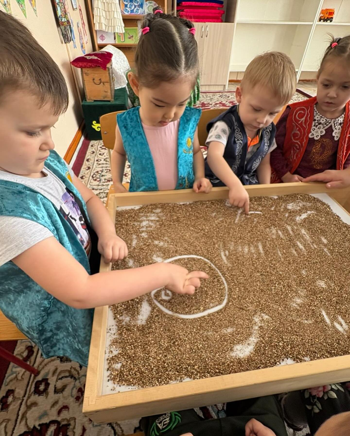 «Волшебный рисунок» (пескография).