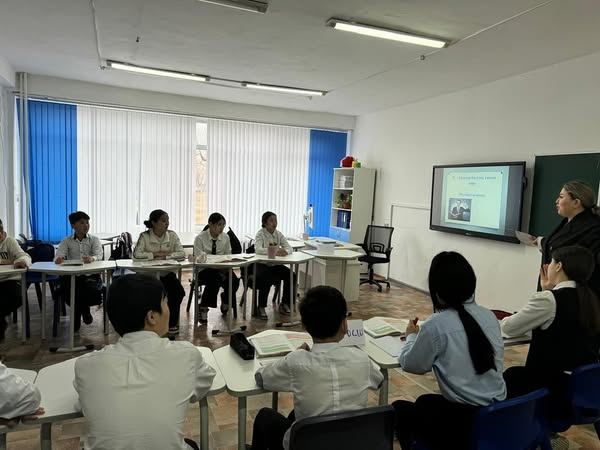 Жаратылыстану-ғылыми  сауаттылық    апталығының жоспары бойынша   7 “Ә”сынып  оқушылар  арасында “Білгірлер”  зияткерлік сайысы  өтті.