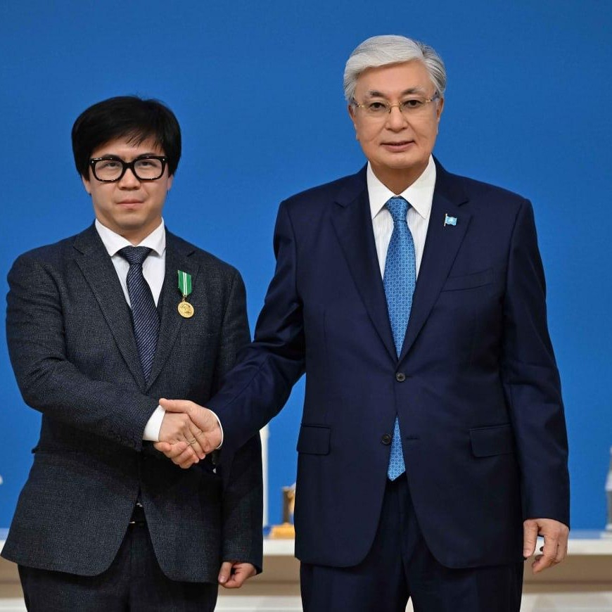 Началось выступление Главы государства Касым-Жомарта Токаева на ХХХІV сессии Ассамблеи народа Казахстана