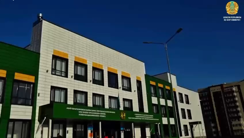  «Келешек мектептері» жобасы аясында салынған Абай облысы Семей қаласындағы №51 мектеп 1200 оқушы орнына арналған