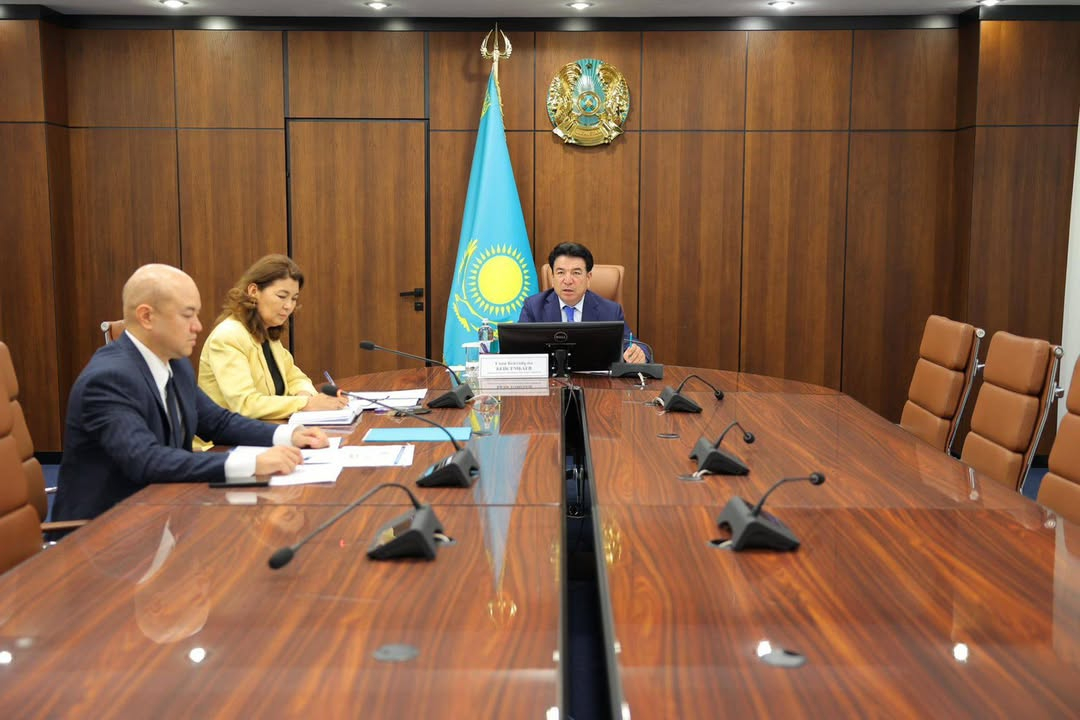 В городе Тараз Жамбылской области в рамках проекта «Келешек мектептері» построена школа № 67, рассчитанная на 1200 ученических мест.