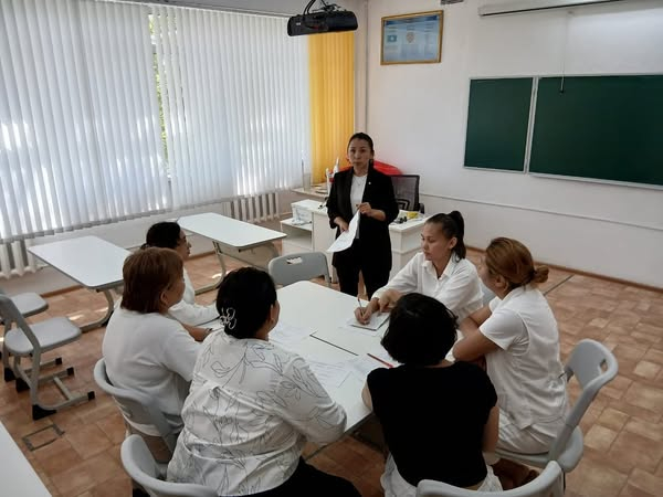 2025–2026 оқу жылына арналған қазақ тілі мен әдебиеті пәні бірлестігінің отырысы 25 тамыз айында өткізілді.