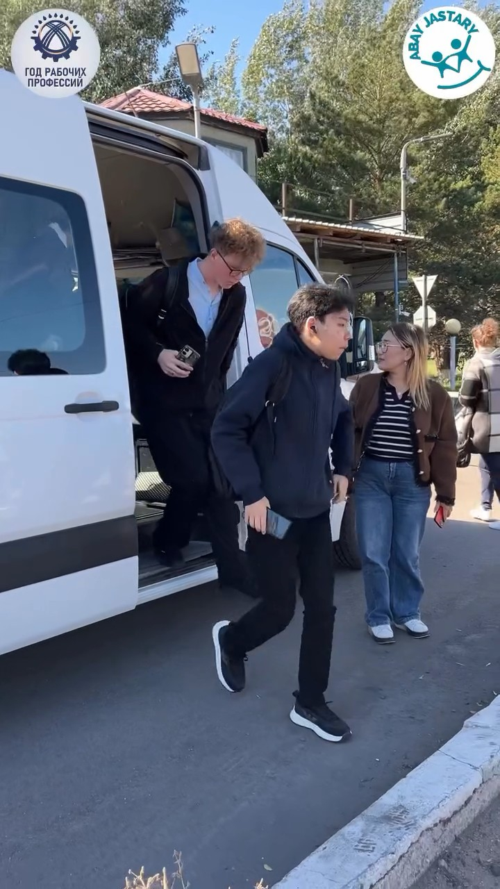 Жұмысшы мамандықтар жылы аясындағы іс-шаралар кешені шеңберінде Абай қаласының мектептерінің жоғары сынып оқушылары үшін «Абай» шахтасына экскурсия ұйымдастырылды.