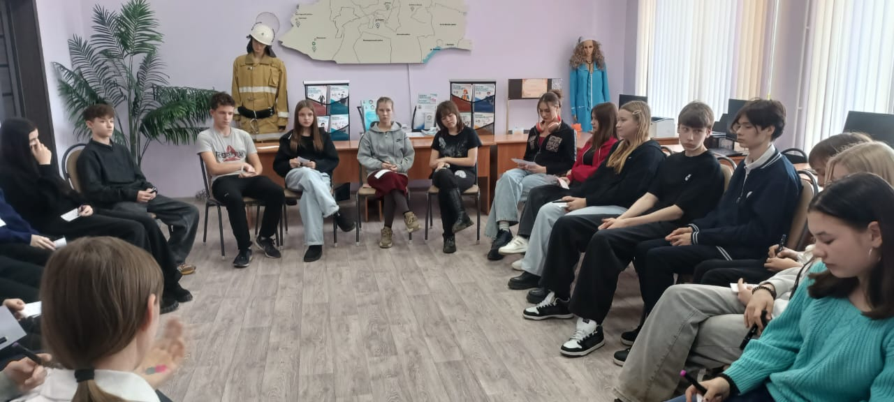 19 қарашада Шоқан Уәлиханов атындағы мектеп-гимназиясының 9 Б сынып оқушылары кәсіби құзыреттілік және мансаптық өсу орталығында 