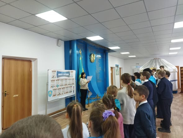 Школьный месячник «Закон и порядок»: знакомство с профессиями закона.