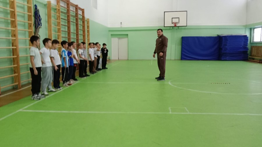 Соревнования по стрельбе прошли среди учащихся 3-4 классов.