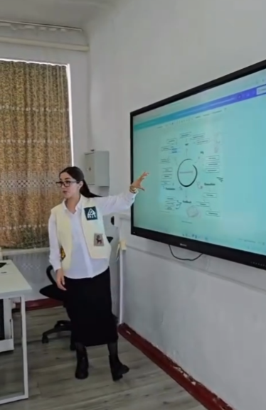 2026 жылдың 18 ақпан күні Нұра ауданы білім бөлімінің ұйымдастыруымен педагогтердің тәжірибесін тарату мақсатында Мағжан Жұмабаев атындағы жалпы білім беретін мектеп-гимназиясы базасында «Жасанды интеллект (ЖИ) мүмкіндіктерін оқу үдерісінде тиімді қолдану