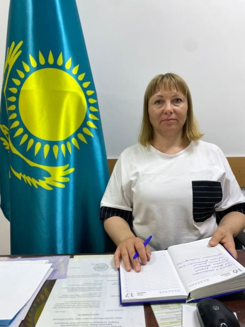 Уважаемые родители, пожалуйста, выпуститесь в школу!