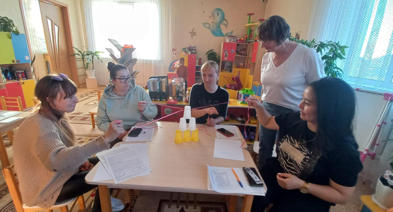 Отбасы мен мектепке дейінгі мекеме