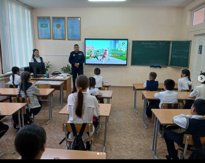 полиция бөлімі қызметкерлері жол жүру ережелерін сақтау және құқықбұзушылықтың алдын алу бойынша іс-шаралар өткізді.